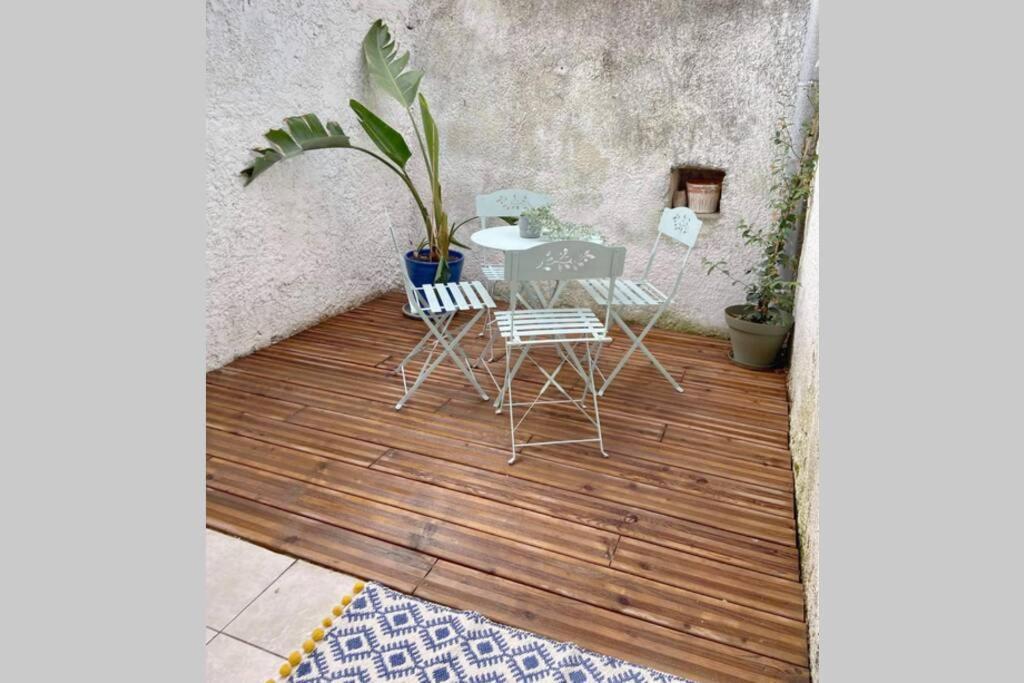 Superbe Appartement En Pierre Fraichement Renove Bernis Eksteriør bilde