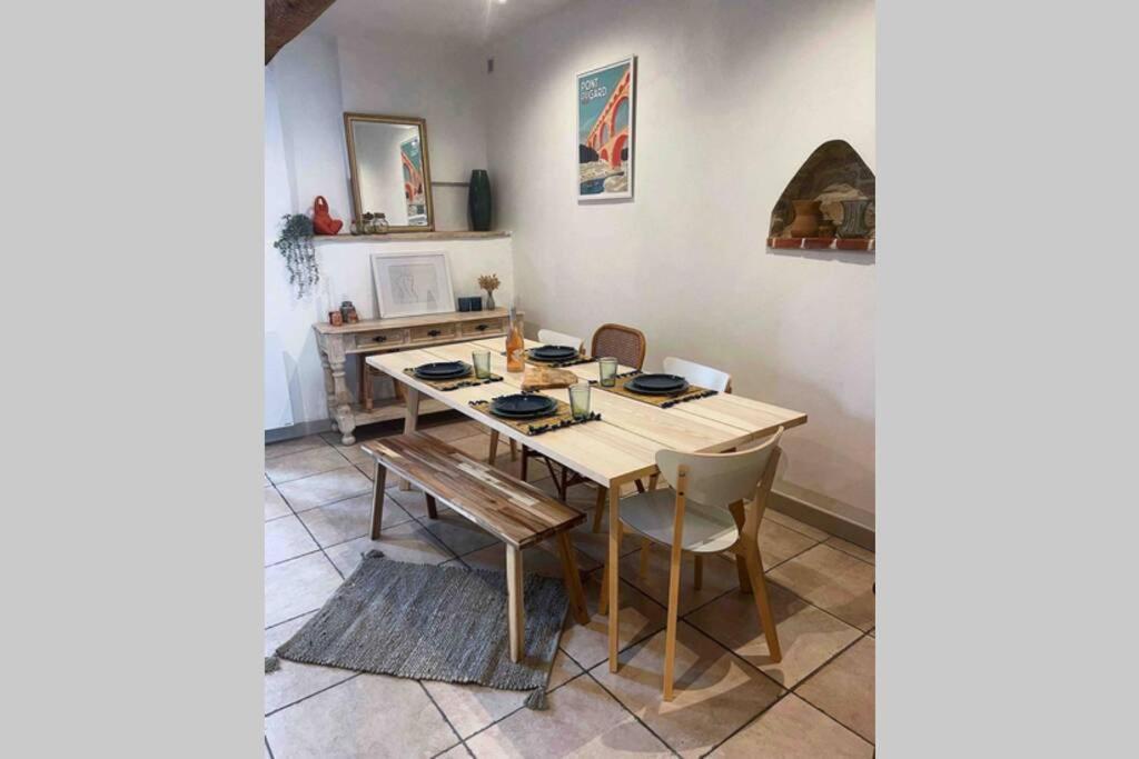 Superbe Appartement En Pierre Fraichement Renove Bernis Eksteriør bilde